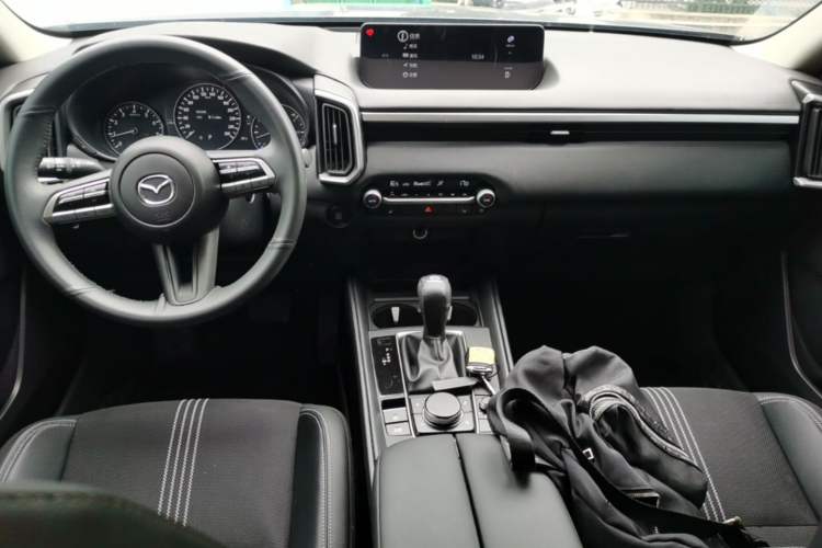 Used Mazda CX-50 2023 2.0L Leading Edition Center Console