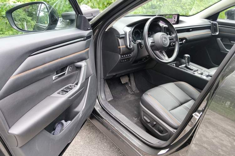 Used Mazda CX-50 2023 2.5L Luxury Edition Driver Seat