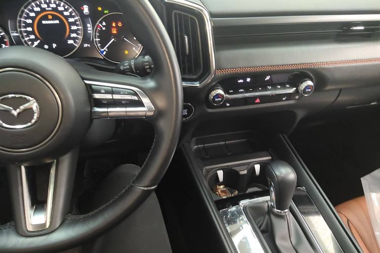 Used Mazda CX-50 2023 2.5L Luxury Edition Interior 2