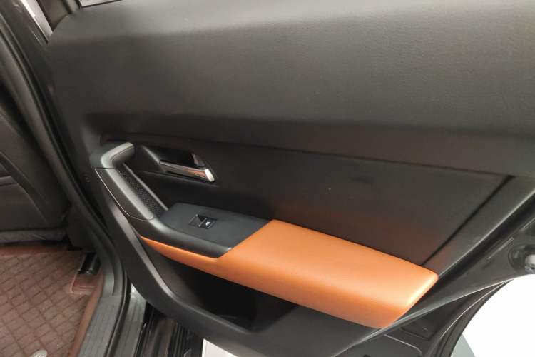 Used Mazda CX-50 2023 2.5L Luxury Edition Interior 6