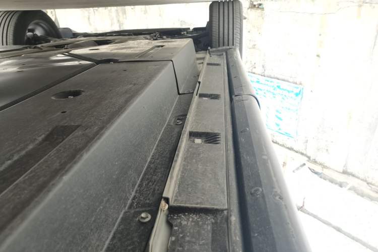 Used Mazda CX-50 2023 2.5L Smart Drive Version Left Side Sill