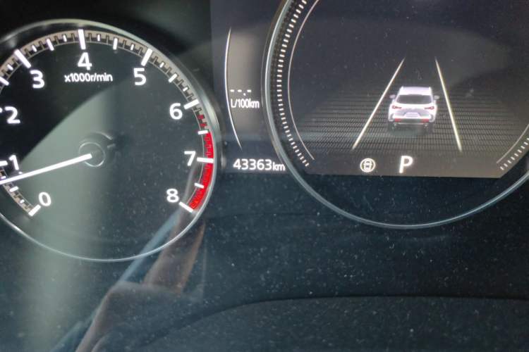 Used Mazda CX-50 2023 2.5L Smart Drive Version Odometer Close Up
