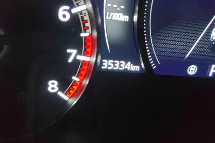 Used Mazda CX-50 2023 2.5L Smart Drive Version Odometer Close Up