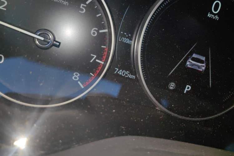 Used Mazda CX-50 2023 2.5L Smart Drive Version Odometer Close Up
