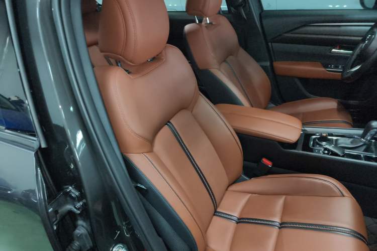 Used Mazda CX-50 2023 2.5L Luxury Edition Right Front Seat