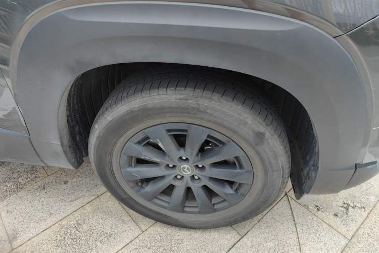 Used Mazda CX-50 2023 2.0L Leading Edition Right Front Wheel Hub
