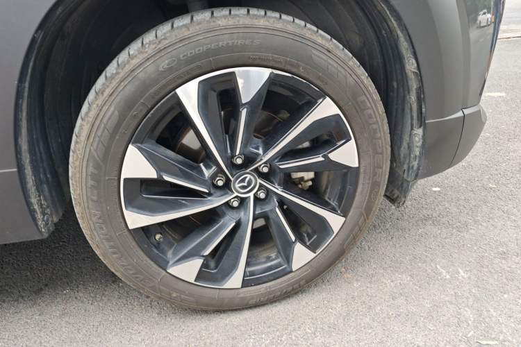 Used Mazda CX-50 2023 2.5L Smart Drive Version Right Front Wheel Hub