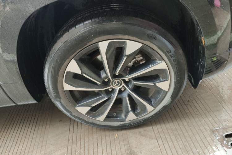 Used Mazda CX-50 2023 2.5L Smart Drive Version Right Front Wheel Hub