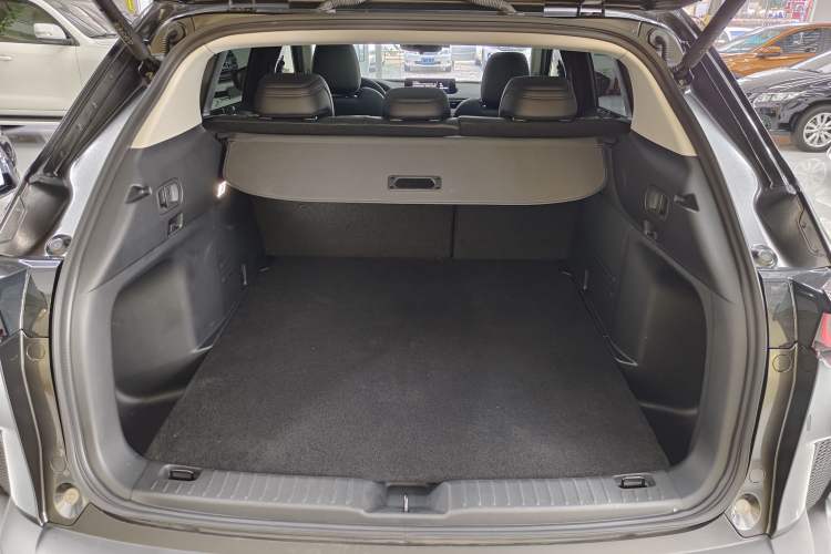 Used Mazda CX-50 2023 2.5L Smart Drive Version Trunk