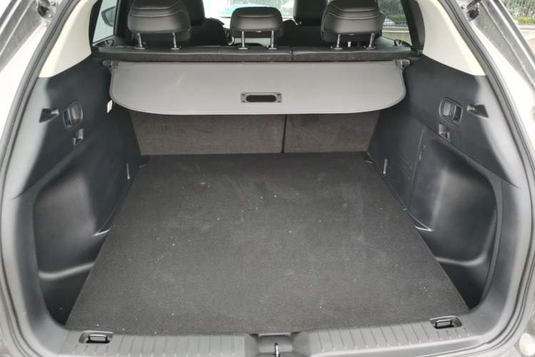 Used Mazda CX-50 2023 2.0L Leading Edition Trunk