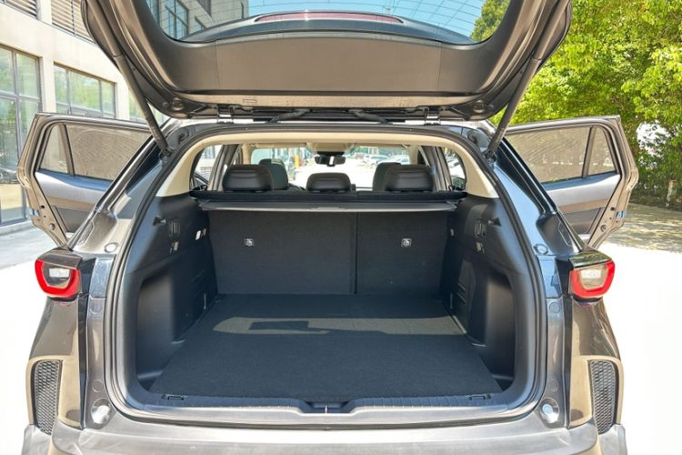 Used Mazda CX-50 2023 2.5L Smart Drive Version Trunk