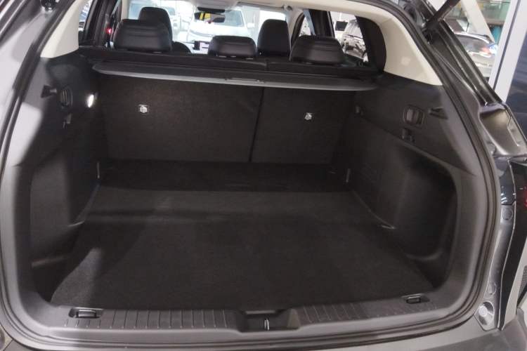 Used Mazda CX-50 2023 2.5L Smart Drive Version Trunk