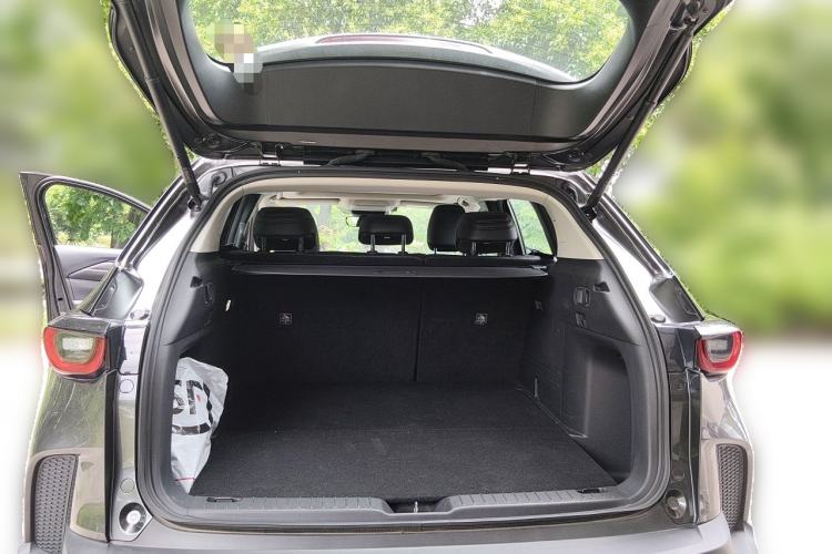 Used Mazda CX-50 2023 2.5L Luxury Edition Trunk