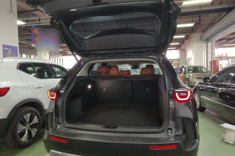 Used Mazda CX-50 2023 2.5L Luxury Edition Trunk