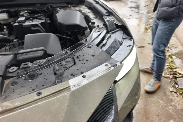 Used Mazda CX-50 2023 2.5L Luxury Edition Engine Bay Left