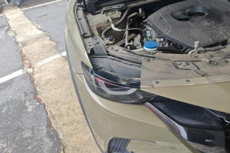 Used Mazda CX-50 2023 2.5L Luxury Edition Right Front Headlight