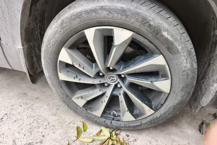 Used Mazda CX-50 2023 2.5L Luxury Edition Right Front Wheel Hub