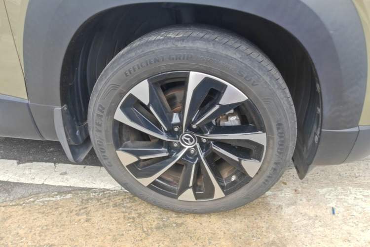 Used Mazda CX-50 2023 2.5L Luxury Edition Right Front Wheel Hub