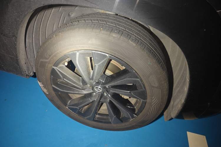 Used Mazda CX-50 2023 2.5L Smart Drive Version Right Front Wheel Hub