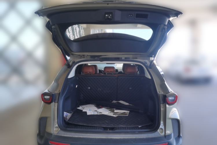 Used Mazda CX-50 2023 2.5L Luxury Edition Trunk