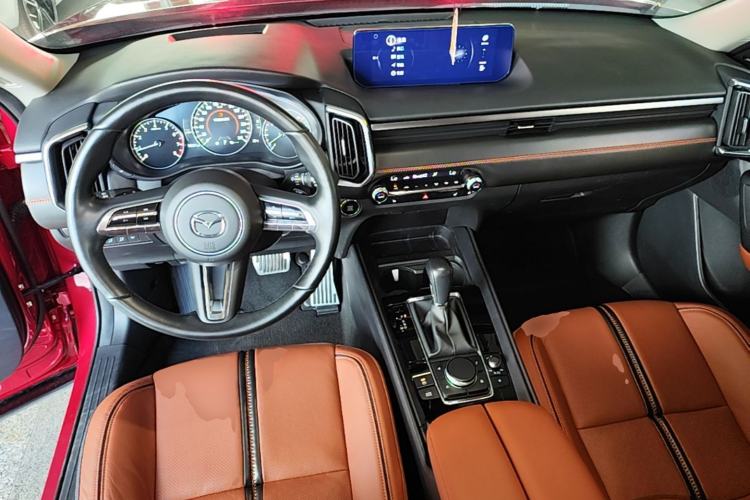 Used Mazda CX-50 2023 2.5L Luxury Edition Center Console