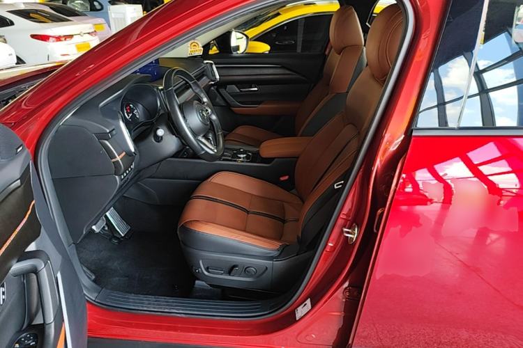 Used Mazda CX-50 2023 2.5L Luxury Edition Left Front Seat