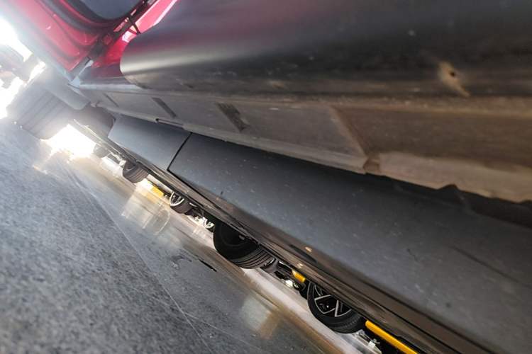 Used Mazda CX-50 2023 2.5L Luxury Edition Left Side Sill