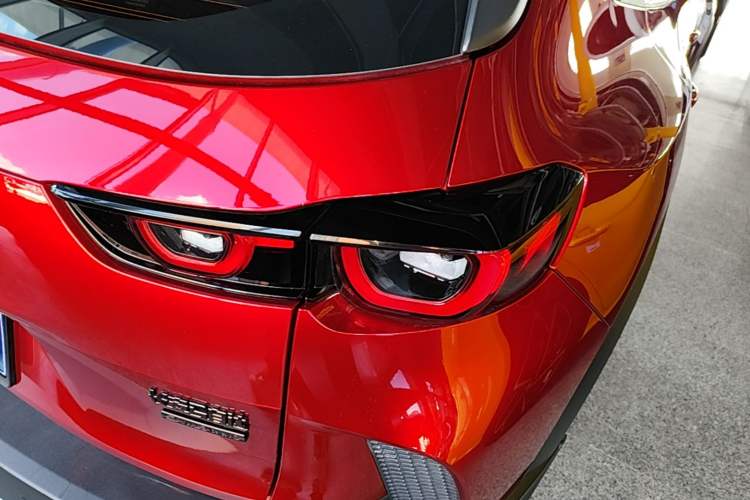 Used Mazda CX-50 2023 2.5L Luxury Edition Right Rear Taillight