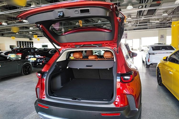 Used Mazda CX-50 2023 2.5L Luxury Edition Trunk
