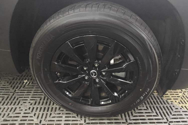 Used Mazda CX-50 2023 2.0L Leading Edition Right Front Wheel Hub