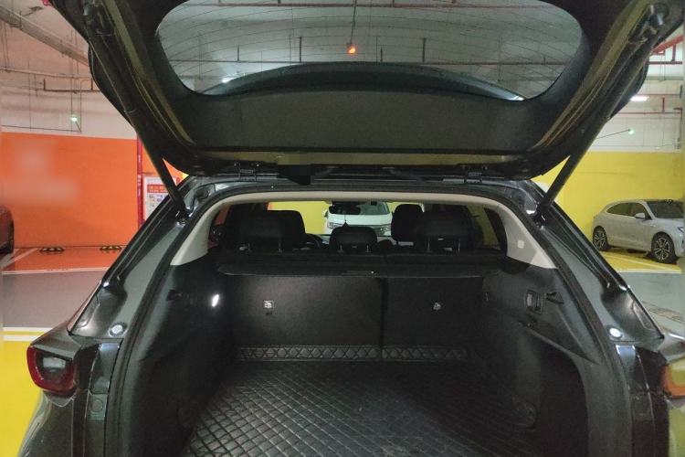 Used Mazda CX-50 2023 2.5L Luxury Edition Trunk