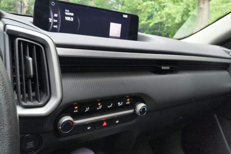 Used Mazda CX-50 2023 2.5L Comfort Edition Audio And AC Panel