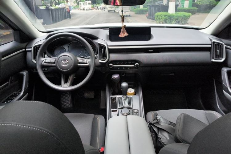 Used Mazda CX-50 2023 2.5L Comfort Edition Center Console
