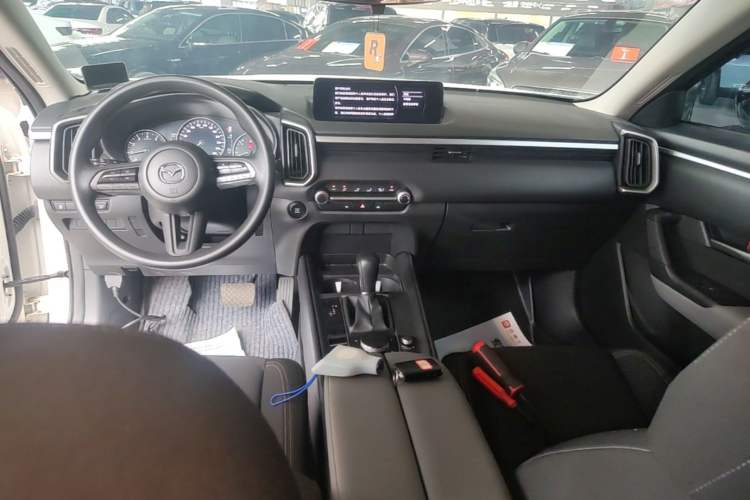 Used Mazda CX-50 2023 2.5L Comfort Edition Center Console