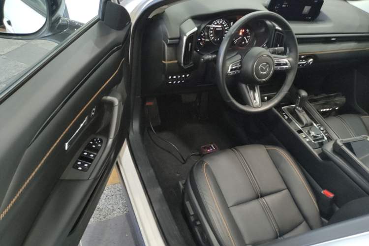 Used Mazda CX-50 2023 2.5L Luxury Edition Driver Seat