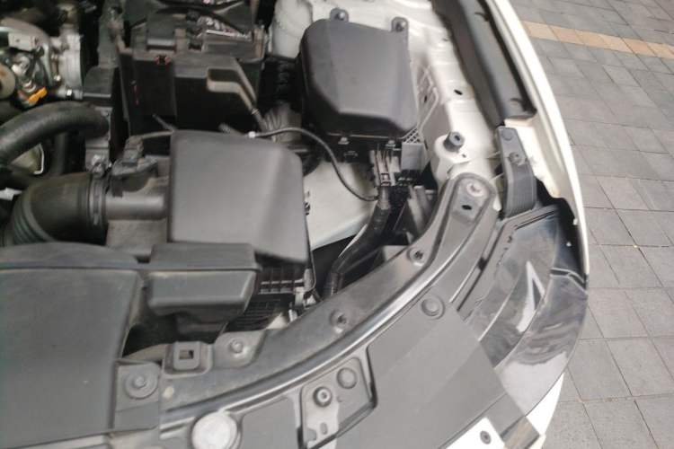 Used Mazda CX-50 2023 2.5L Comfort Edition Engine Bay Left
