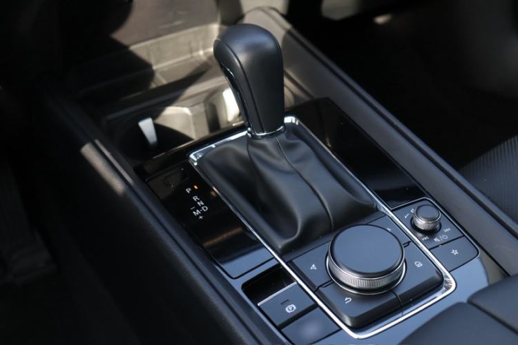 Used Mazda CX-50 2023 2.5L Luxury Edition Gear Lever