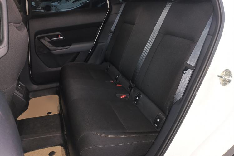 Used Mazda CX-50 2023 2.5L Comfort Edition Interior 4