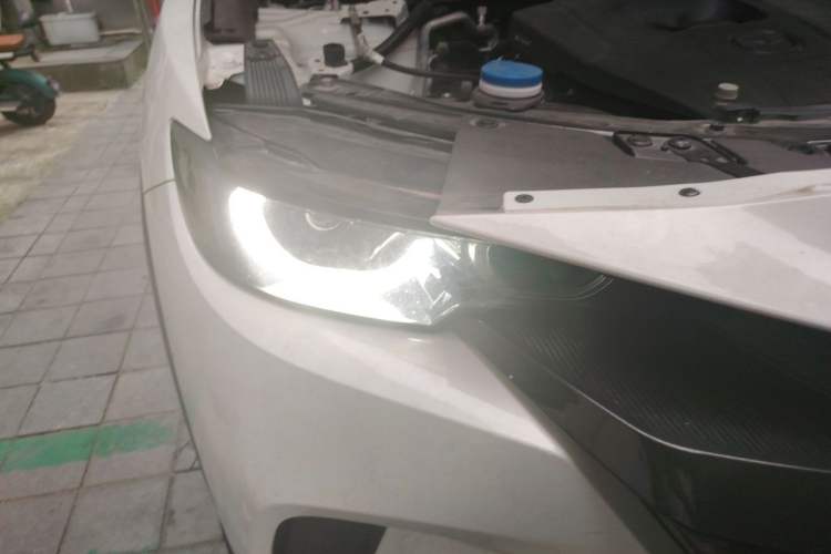 Used Mazda CX-50 2023 2.5L Comfort Edition Right Front Headlight