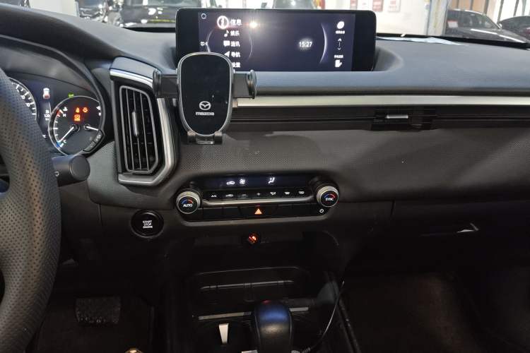 Used Mazda CX-50 2023 2.0L Leading Edition Audio And AC Panel
