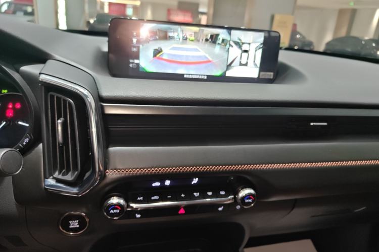 Used Mazda CX-50 2023 2.5L Luxury Edition Audio And AC Panel