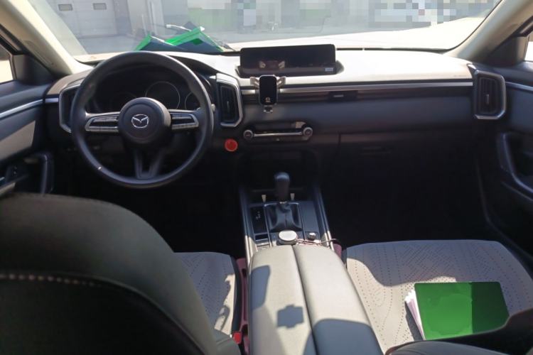Used Mazda CX-50 2023 2.0L Leading Edition Center Console
