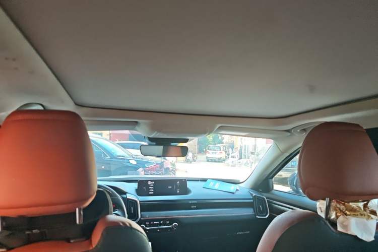 Used Mazda CX-50 2023 2.5L Luxury Edition Headliner