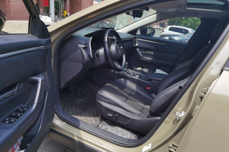 Used Mazda CX-50 2023 2.0L Leading Edition Interior 3