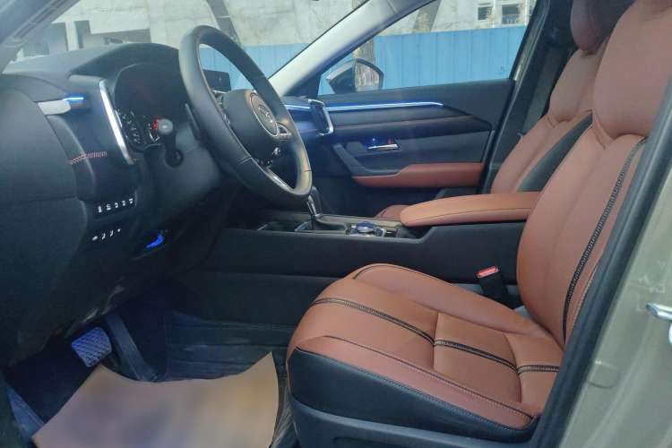 Used Mazda CX-50 2023 2.5L Luxury Edition Interior 3