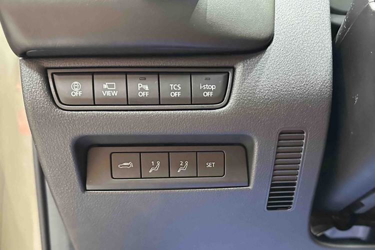 Used Mazda CX-50 2023 2.5L Luxury Edition Interior 6