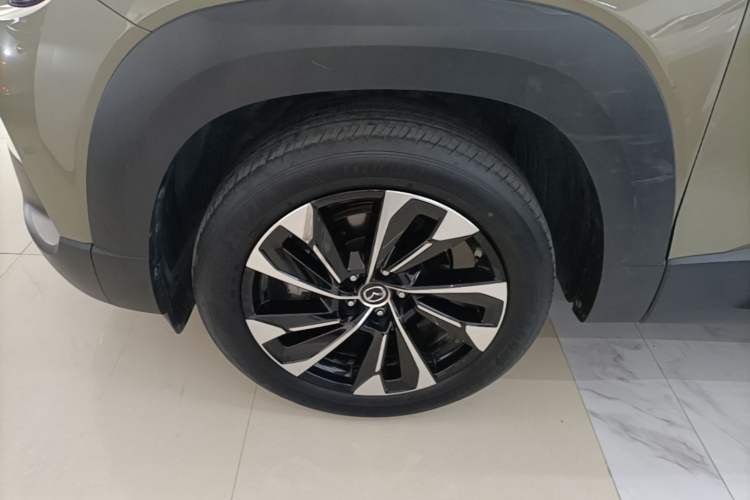 Used Mazda CX-50 2023 2.5L Smart Drive Version Left Front Wheel Hub