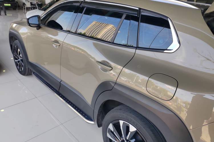 Used Mazda CX-50 2023 2.5L Luxury Edition Left Side