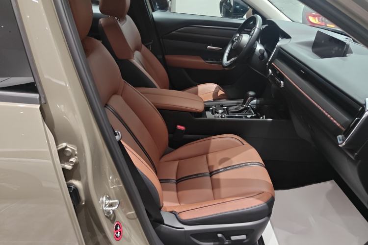 Used Mazda CX-50 2023 2.5L Luxury Edition Right Front Seat