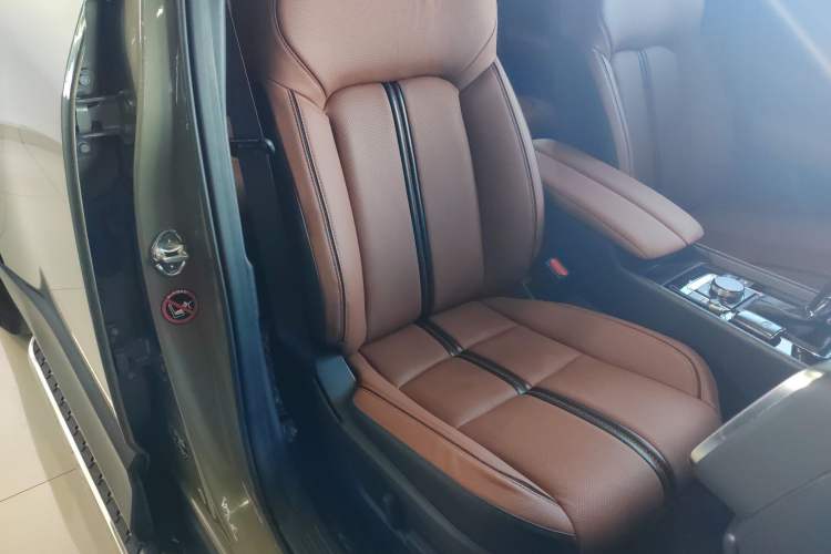 Used Mazda CX-50 2023 2.5L Luxury Edition Right Front Seat